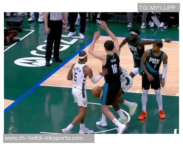 最终17.5秒!乐福“回绝”进攻,下一秒菜鸟给杨瀚森上了一课! 最终17.5秒!乐福“回绝”进攻,下一秒菜鸟给杨瀚森上了一课!